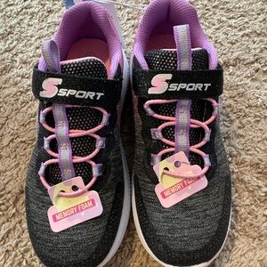 NWT Sketchers Sports Sneakers